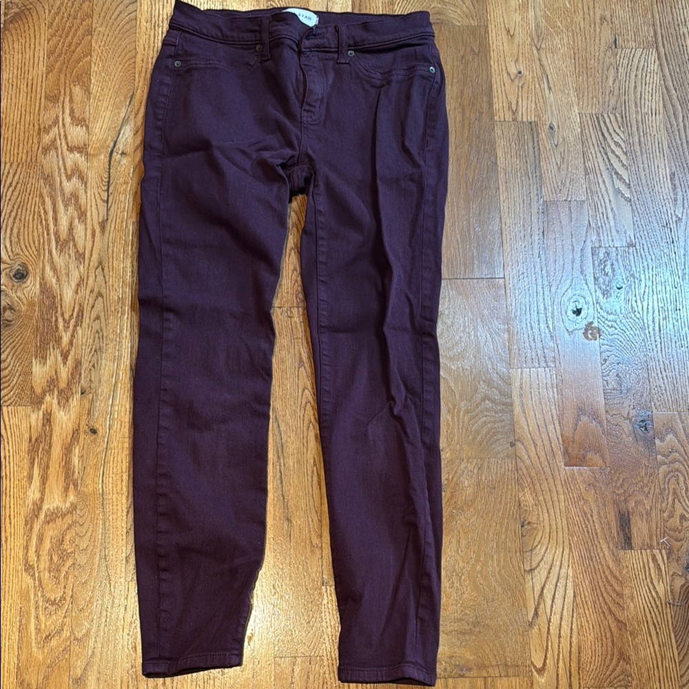 Lila Ryan skinny jeans in color Port - wine/burgundy size 27